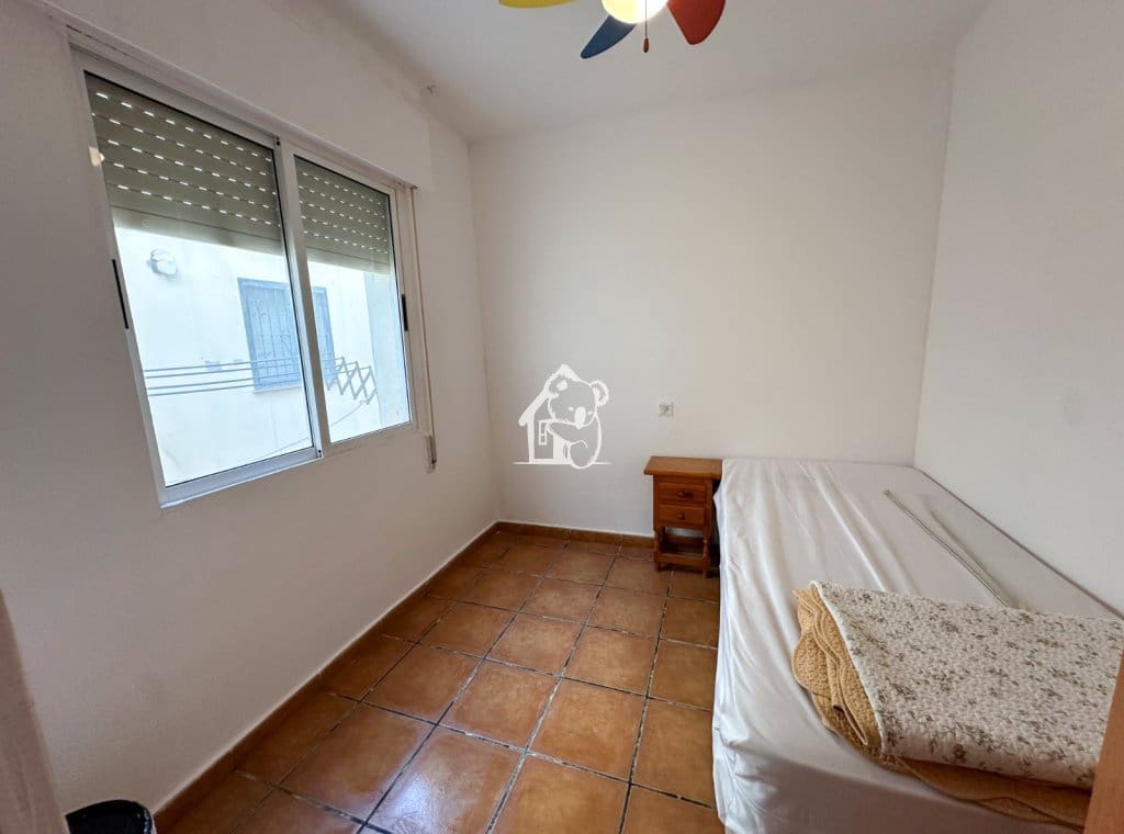 4 makuuhuone Omakotitalo vuokrattavana paikassa Torrevieja mukana uima-altaan - 970 € (Ref: 9432814)