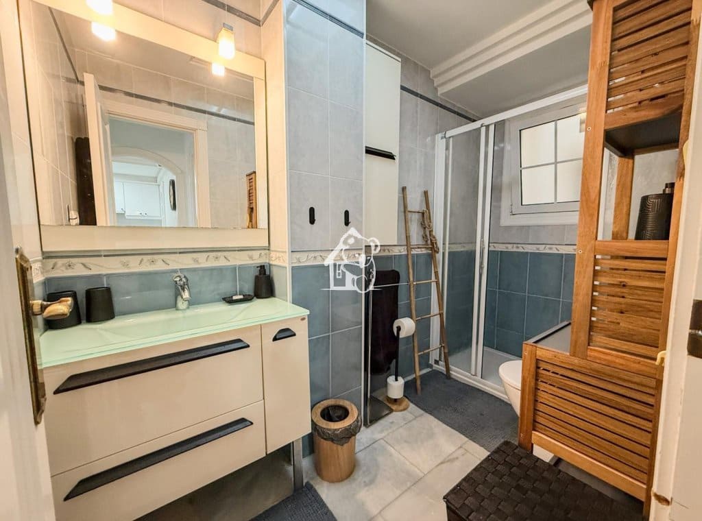 Appartement de Plage de 2 chambres à louer à Torrevieja avec piscine garage - 1 100 € (Ref: 9432871)