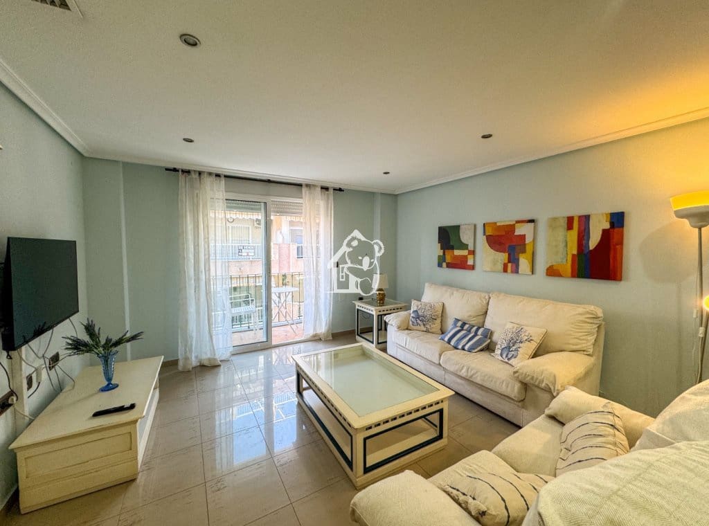 2 slaapkamer Appartement te huur in Torrevieja met garage - € 850 (Ref: 9432872)