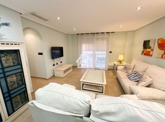 2 slaapkamer Appartement te huur in Las Piscinas Naturales, Torrevieja met garage - € 850 (Ref: 9432872)