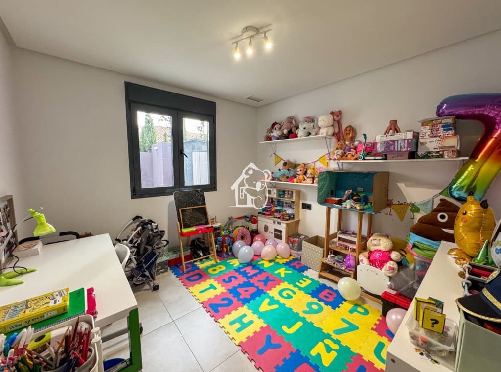 4 camera da letto Villa in vendita in Torrevieja con piscina garage - 495.000 € (Rif: 9436590)