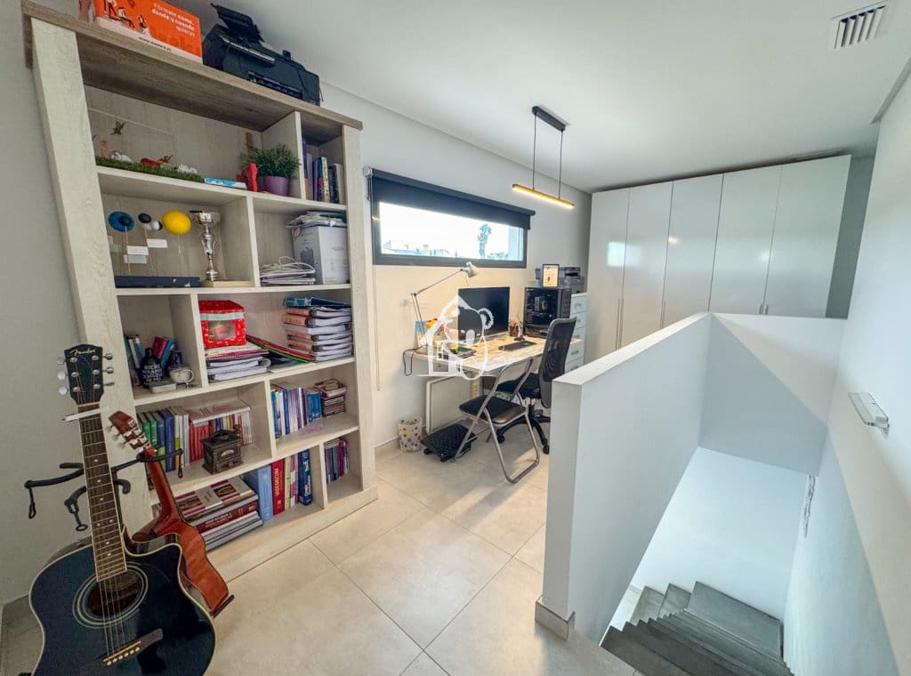 4 camera da letto Villa in vendita in Torrevieja con piscina garage - 495.000 € (Rif: 9436590)