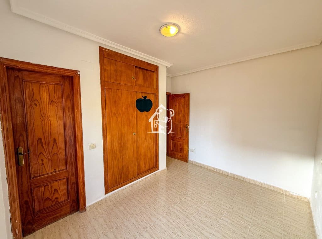 3 bedroom Bungalow for rent in Torrevieja - € 1,000 (Ref: 9439017)