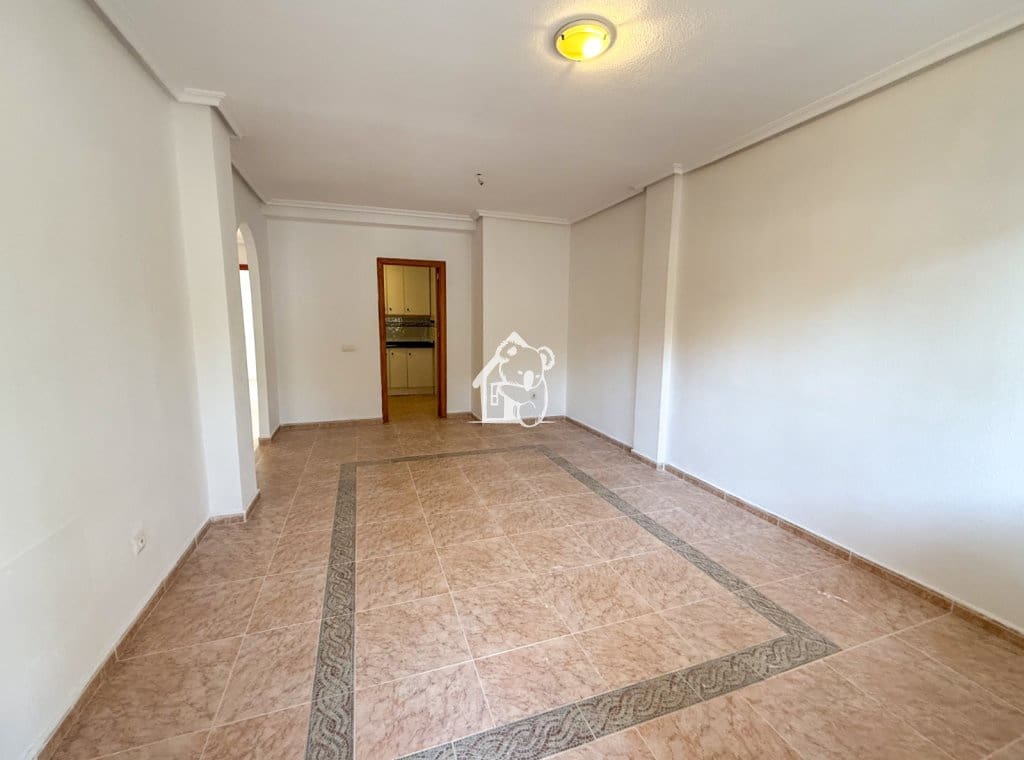 3 bedroom Bungalow for rent in Torrevieja - € 1,000 (Ref: 9439017)