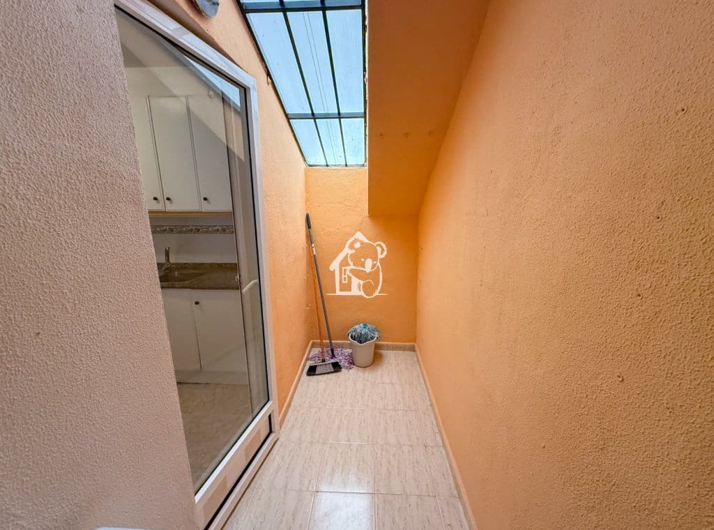 3 bedroom Bungalow for rent in Torrevieja - € 1,000 (Ref: 9439017)