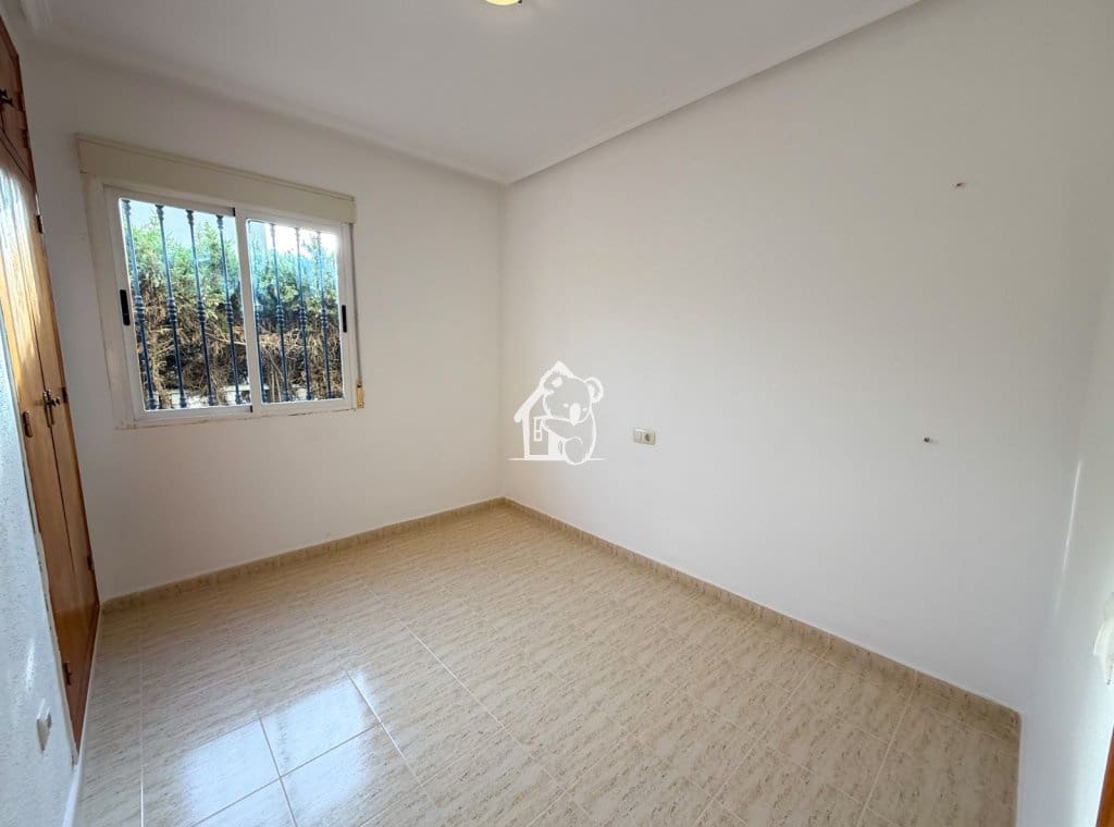3 bedroom Bungalow for rent in Torrevieja - € 1,000 (Ref: 9439017)