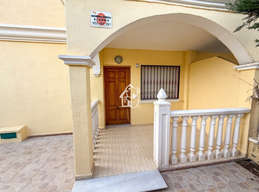 3 bedroom Bungalow for rent in Torrevieja - € 1,000 (Ref: 9439017)