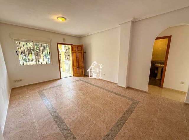 3 bedroom Bungalow for rent in Aguas Nuevas, Torrevieja - € 1,000 (Ref: 9439017)