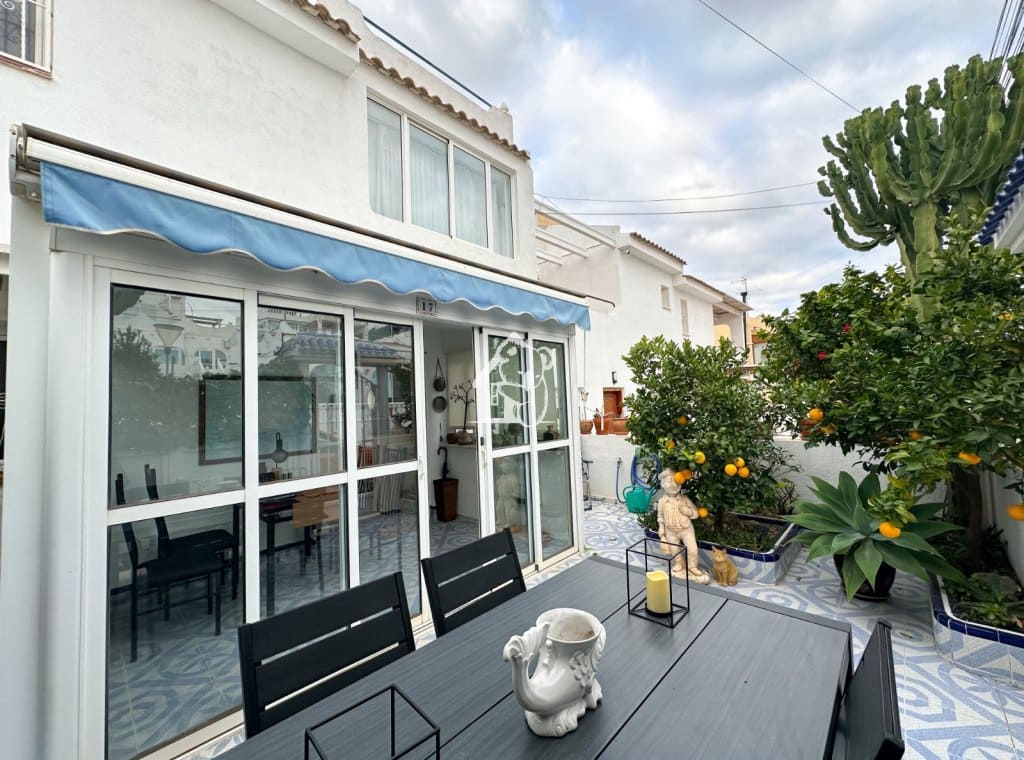 4 sypialnia Willa do wynajęcia w San Miguel de Salinas z basenem - 1 000 € (Ref: 9449991)