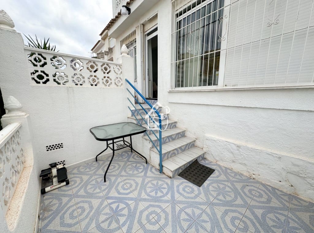 4 sypialnia Willa do wynajęcia w San Miguel de Salinas z basenem - 1 000 € (Ref: 9449991)