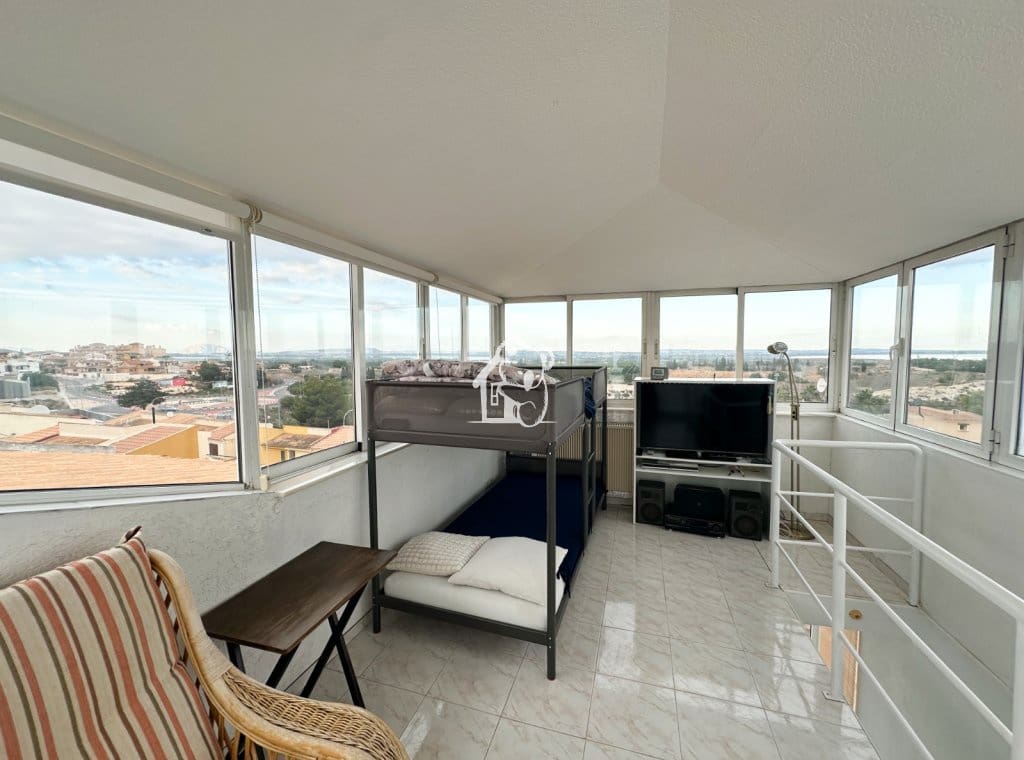 4 sypialnia Willa do wynajęcia w San Miguel de Salinas z basenem - 1 000 € (Ref: 9449991)