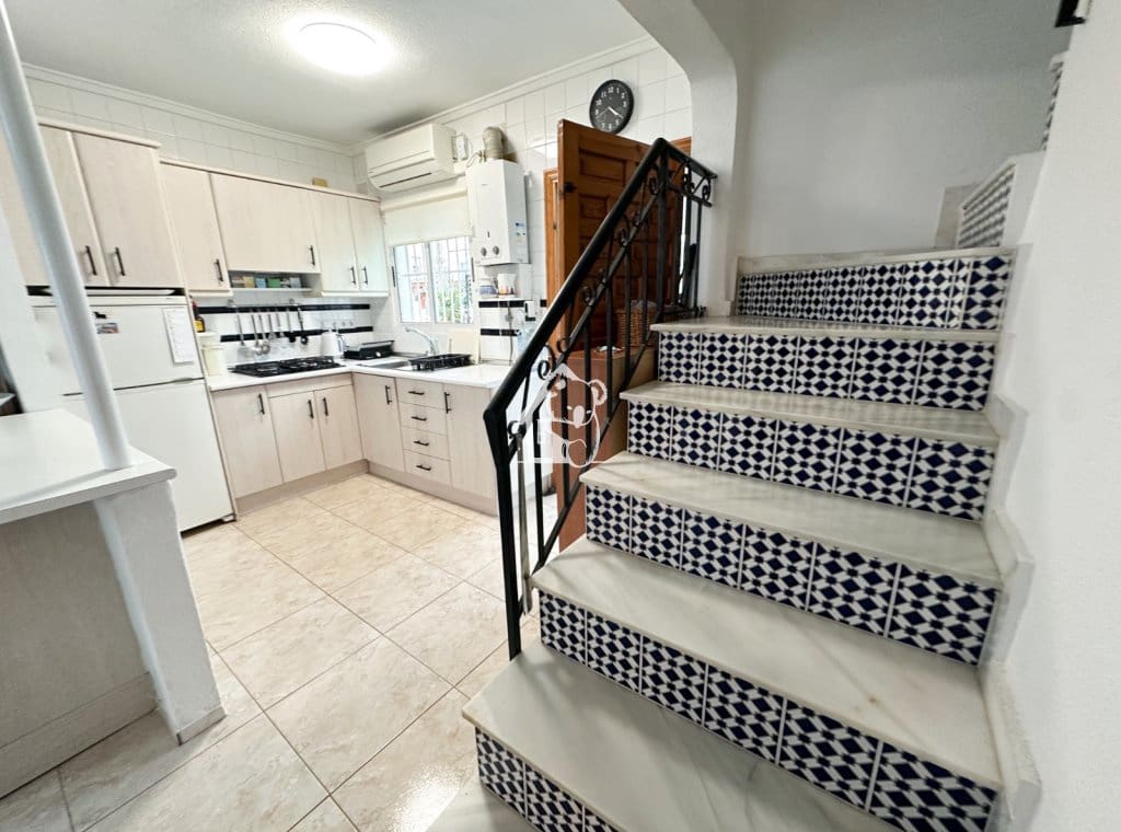 4 sypialnia Willa do wynajęcia w San Miguel de Salinas z basenem - 1 000 € (Ref: 9449991)