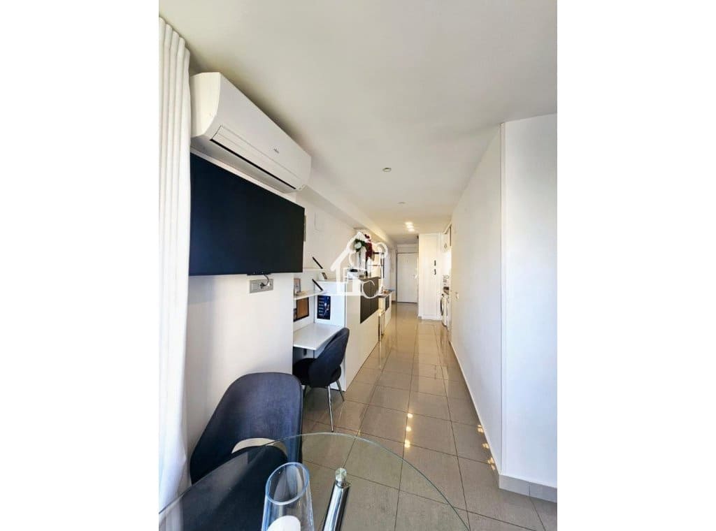 1 soveværelse Lejlighed til leje i Dehesa de Campoamor - € 750 (Ref: 9449992)