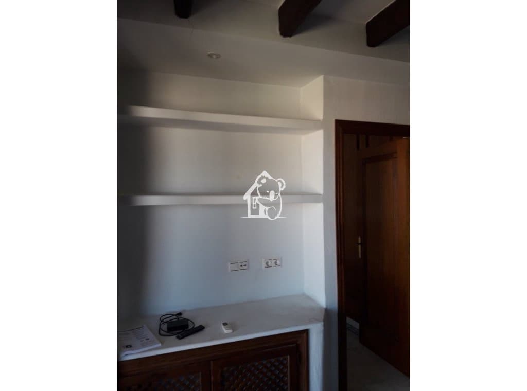 2 sovrum Takvåning att hyra i Torrevieja med pool - 1 000 € (Ref: 9451661)