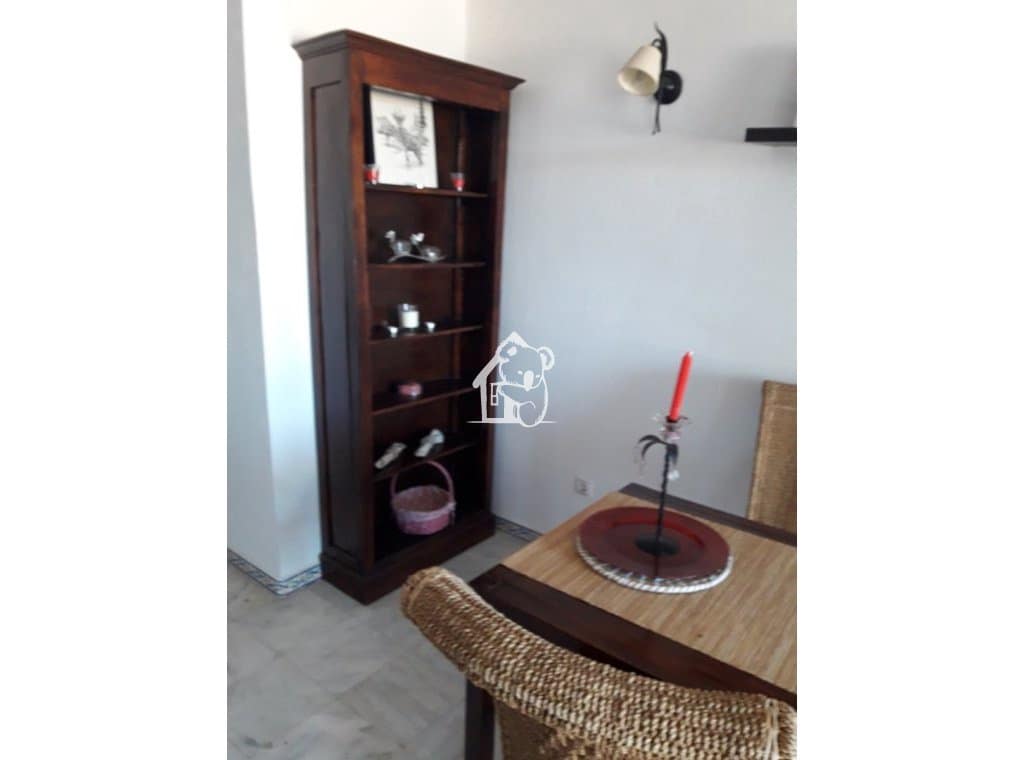 2 sovrum Takvåning att hyra i Torrevieja med pool - 1 000 € (Ref: 9451661)