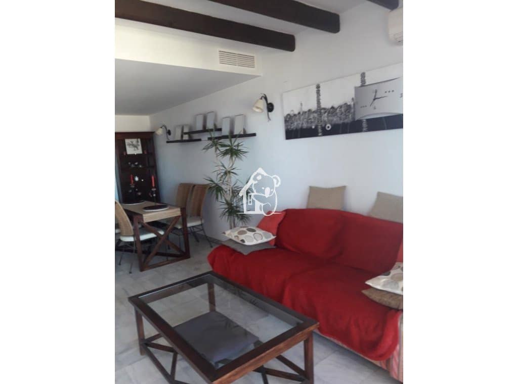 2 sovrum Takvåning att hyra i Torrevieja med pool - 1 000 € (Ref: 9451661)