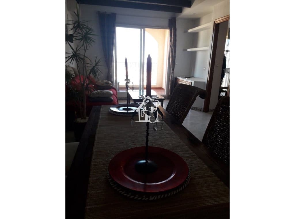 2 sovrum Takvåning att hyra i Torrevieja med pool - 1 000 € (Ref: 9451661)