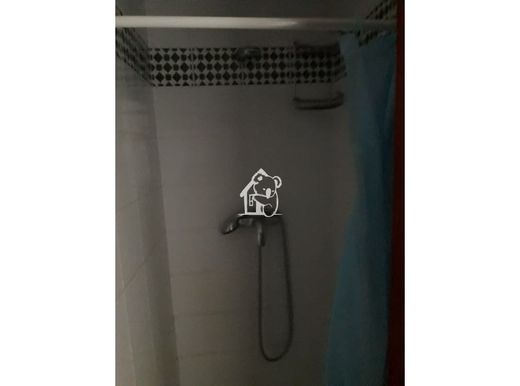 2 sovrum Takvåning att hyra i Torrevieja med pool - 1 000 € (Ref: 9451661)