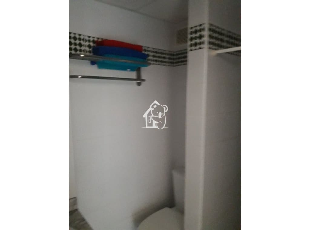 2 sovrum Takvåning att hyra i Torrevieja med pool - 1 000 € (Ref: 9451661)