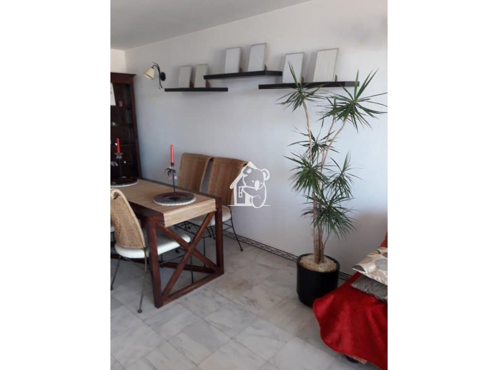 2 sovrum Takvåning att hyra i Torrevieja med pool - 1 000 € (Ref: 9451661)