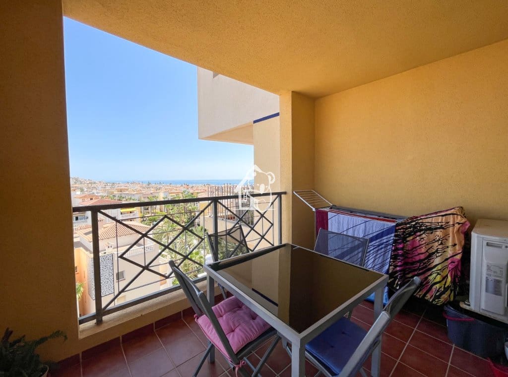 2 sovrum Takvåning att hyra i Torrevieja med pool - 1 000 € (Ref: 9451661)