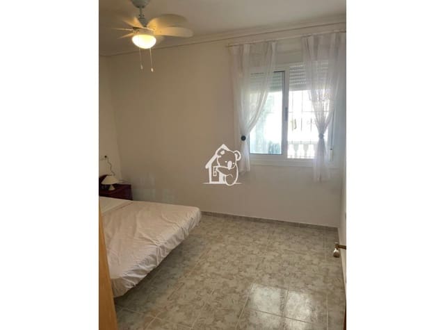 Chalet de 2 habitaciones en El Edén, Guardamar del Segura en alquiler con piscina - 810 € (Ref: 9451662)