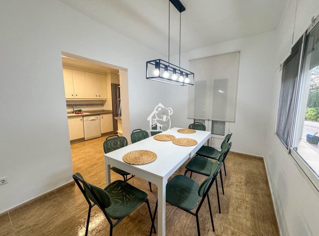 6 slaapkamer Villa te huur in Torrevieja met zwembad - € 3.000 (Ref: 9455697)