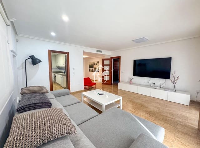 Villa/Maison de 6 chambres à louer à Los Balcones - Los Altos, Torrevieja avec piscine - 3 000 € (Ref: 9455697)