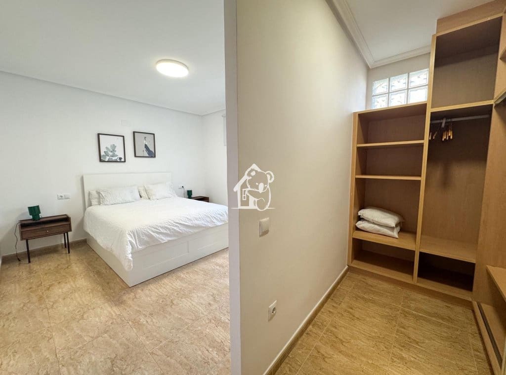 6 slaapkamer Villa te huur in Torrevieja met zwembad - € 3.000 (Ref: 9455697)