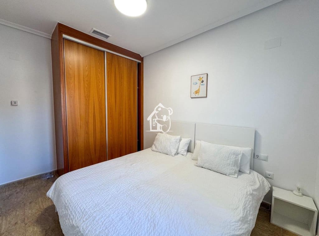 6 slaapkamer Villa te huur in Torrevieja met zwembad - € 3.000 (Ref: 9455697)