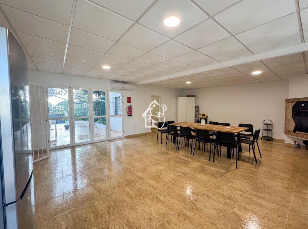 6 slaapkamer Villa te huur in Torrevieja met zwembad - € 3.000 (Ref: 9455697)