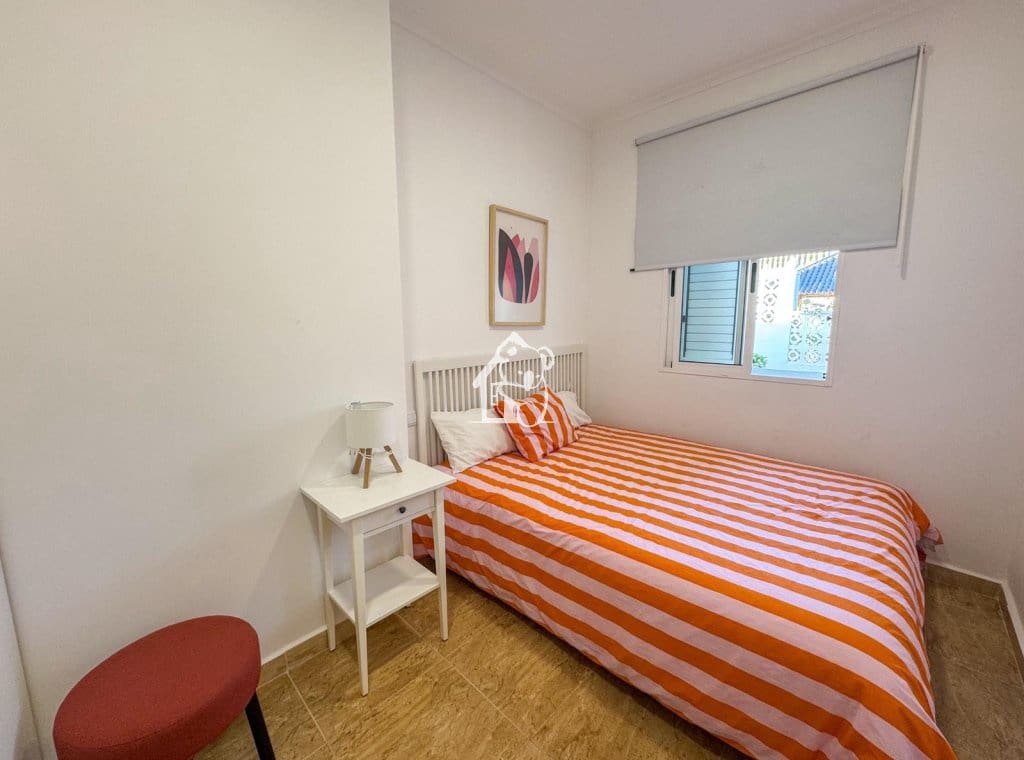 6 slaapkamer Villa te huur in Torrevieja met zwembad - € 3.000 (Ref: 9455697)