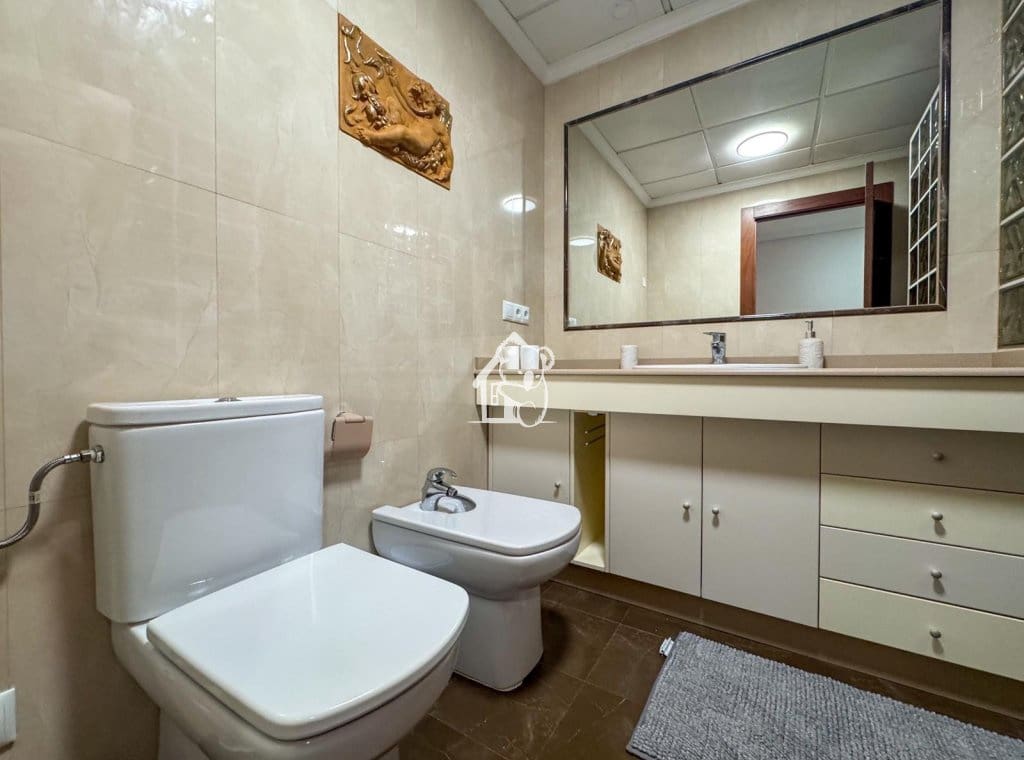 6 slaapkamer Villa te huur in Torrevieja met zwembad - € 3.000 (Ref: 9455697)