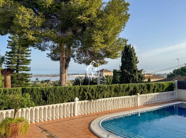 Villa/Maison de 6 chambres à louer à Los Balcones - Los Altos, Torrevieja avec piscine - 3 000 € (Ref: 9455697)