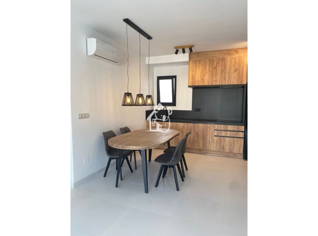 2 slaapkamer Appartement te huur in San Miguel de Salinas met zwembad - € 900 (Ref: 9455698)