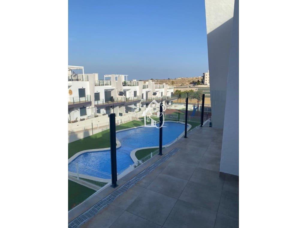 2 slaapkamer Appartement te huur in San Miguel de Salinas met zwembad - € 900 (Ref: 9455698)