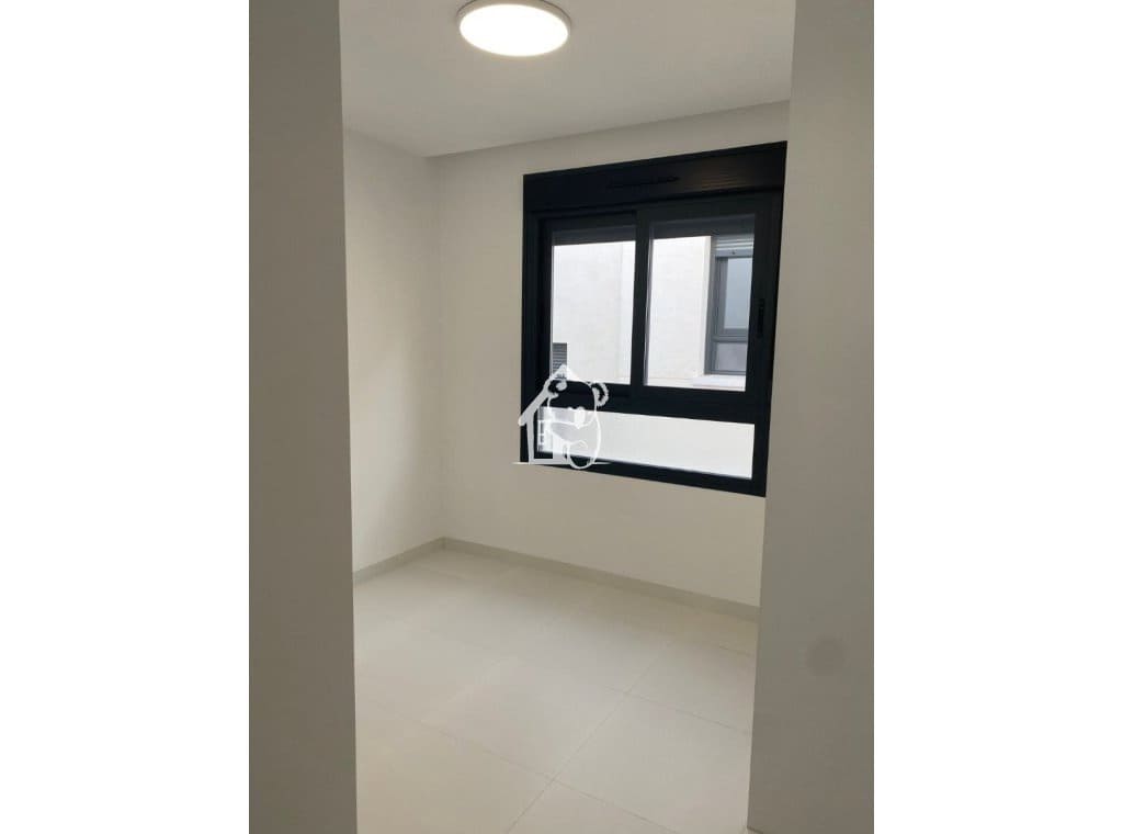 2 slaapkamer Appartement te huur in San Miguel de Salinas met zwembad - € 900 (Ref: 9455698)