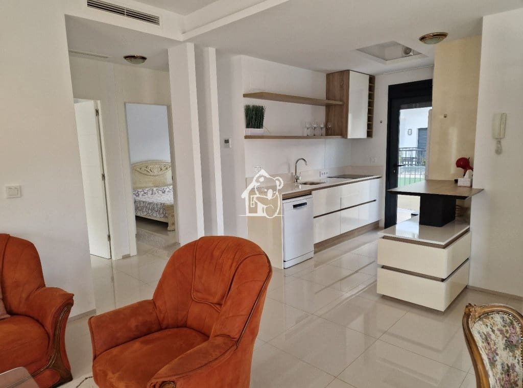 2 quarto Apartamento para arrendar em Arenales del Sol com piscina - 1 535 € (Ref: 9460857)