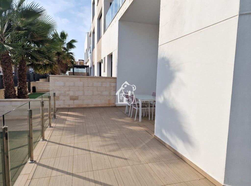2 quarto Apartamento para arrendar em Arenales del Sol com piscina - 1 535 € (Ref: 9460857)