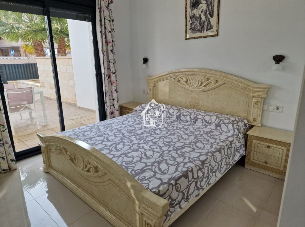 2 quarto Apartamento para arrendar em Arenales del Sol com piscina - 1 535 € (Ref: 9460857)