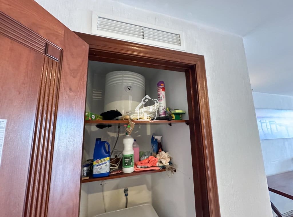 Ático de 2 habitaciones en Torrevieja en alquiler con piscina - 1.000 € (Ref: 9465091)