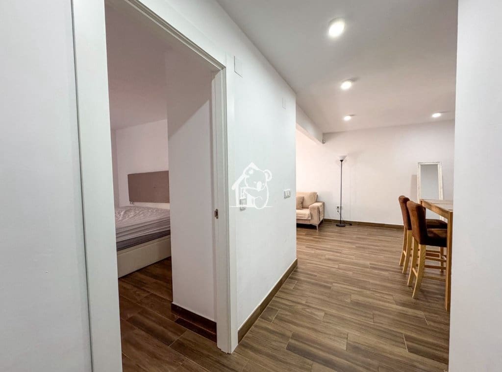 2 soveværelse Lejlighed til leje i Torrevieja - € 950 (Ref: 9465092)