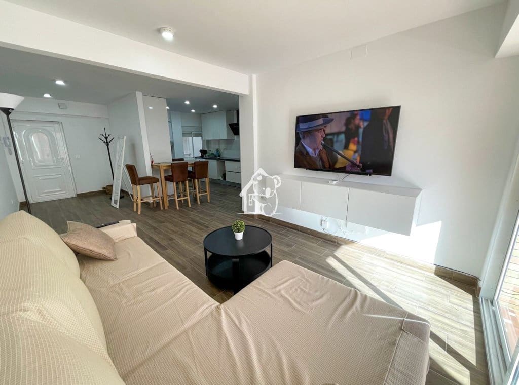 2 soveværelse Lejlighed til leje i Torrevieja - € 950 (Ref: 9465092)