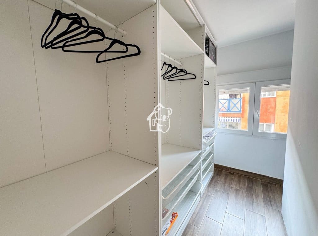 2 soveværelse Lejlighed til leje i Torrevieja - € 950 (Ref: 9465092)