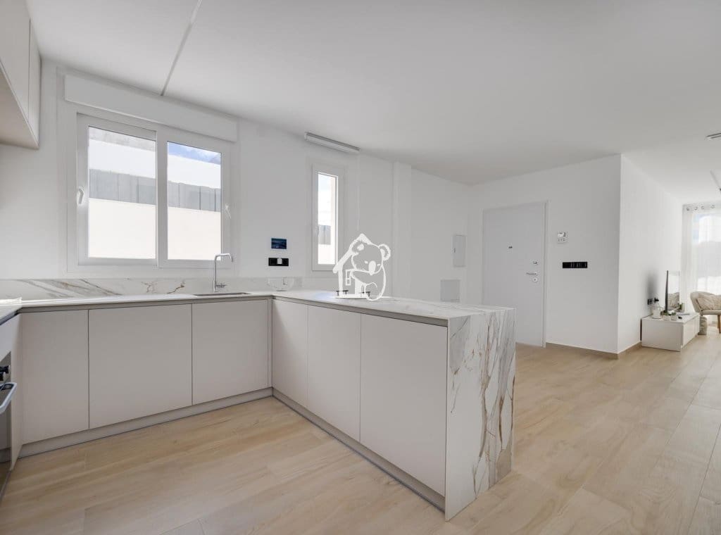 3 makuuhuone Huvila myytävänä paikassa Torrevieja mukana uima-altaan - 598 000 € (Ref: 9467908)