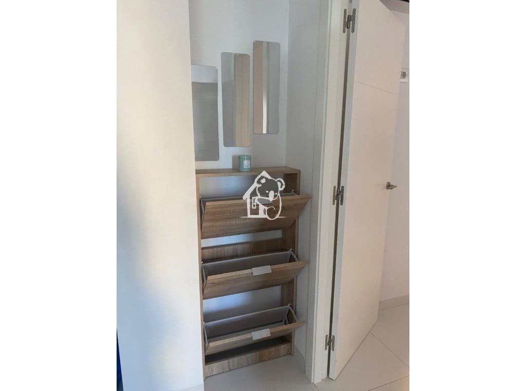 Apartamento de 2 habitaciones en San Miguel de Salinas en alquiler con piscina garaje - 925 € (Ref: 9467910)