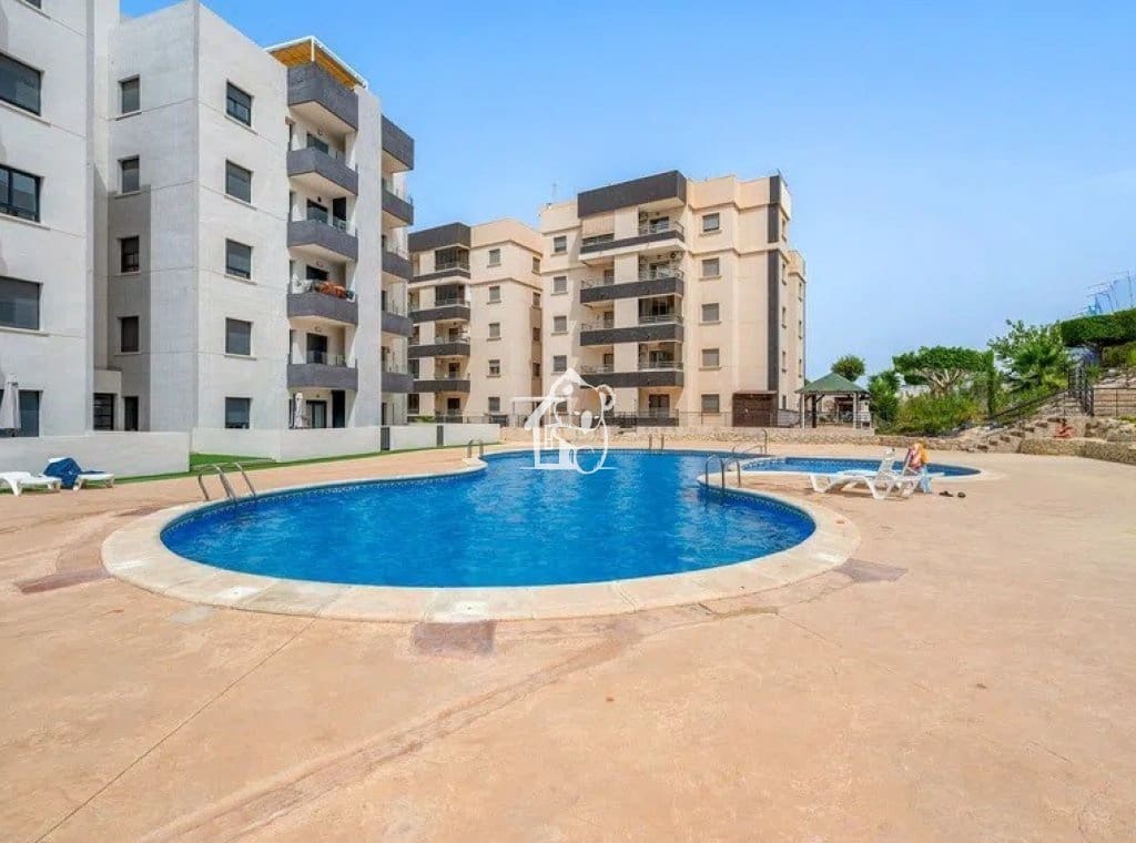 Apartamento de 2 habitaciones en San Miguel de Salinas en alquiler con piscina garaje - 925 € (Ref: 9467910)