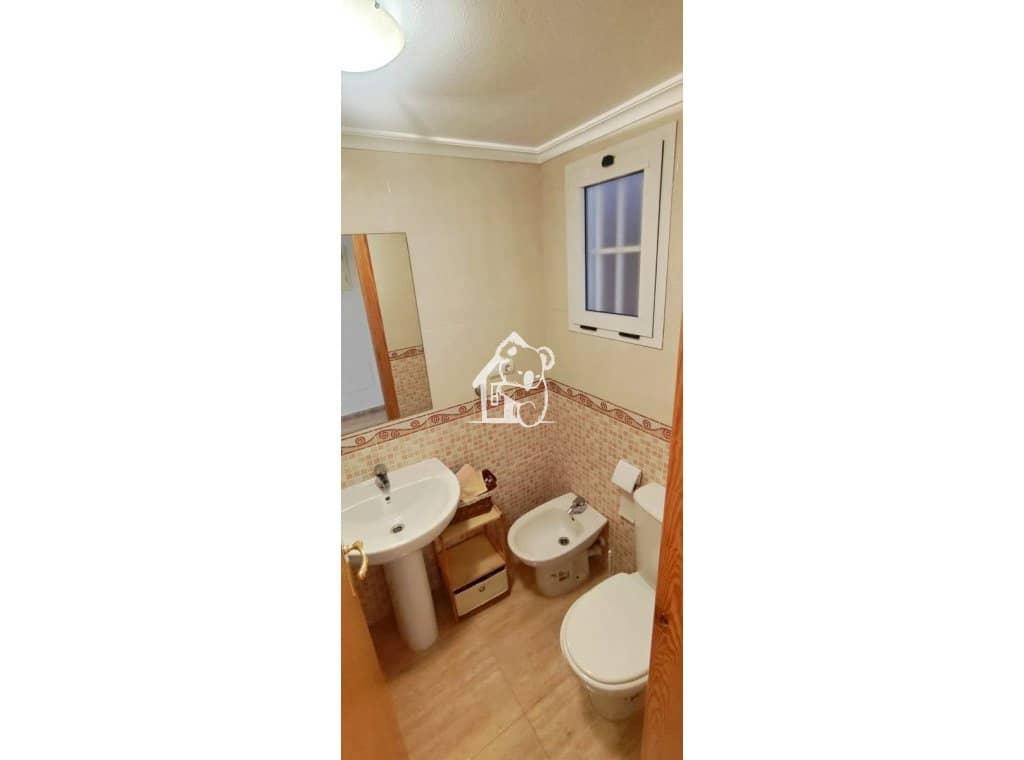 1 quarto Apartamento para arrendar em Torrevieja com piscina garagem - 790 € (Ref: 9470160)