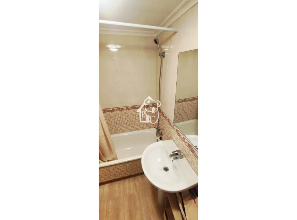 1 quarto Apartamento para arrendar em Torrevieja com piscina garagem - 790 € (Ref: 9470160)