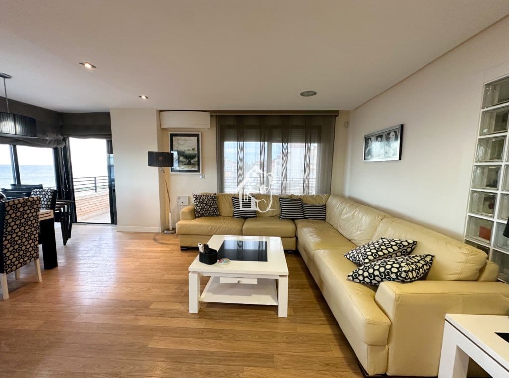 2 quarto Apartamento de Praia para arrendar em Torrevieja - 1 250 € (Ref: 9473646)